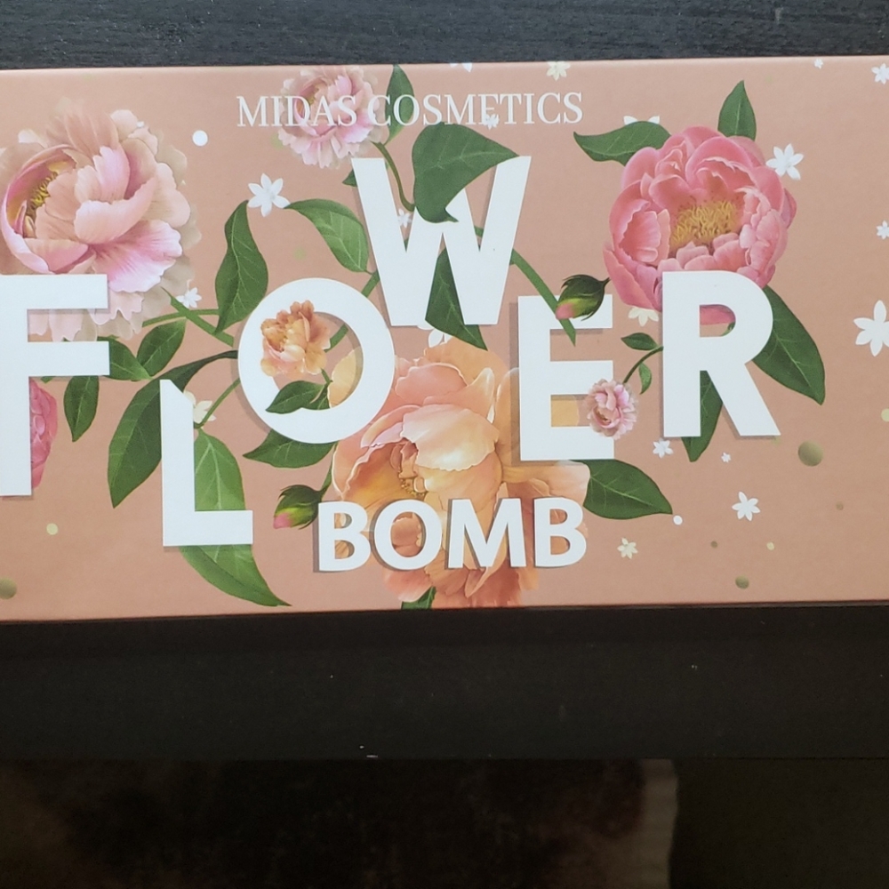 Midas Cosmetics Flower Bomb Palette